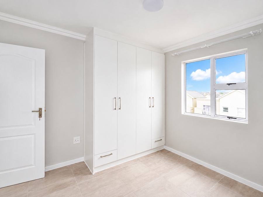 To Let 3 Bedroom Property for Rent in Sunningdale Western Cape